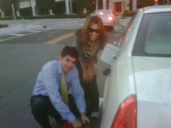 La cantante se divierte como nunca con su hermana Laura Zapata, luego de varios años de no frecuentarse.