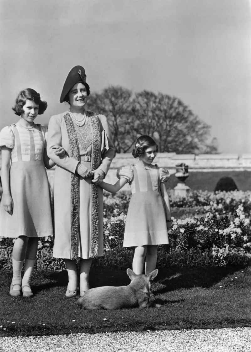 Reina Isabel II, reina Madre y la princesa Margarita