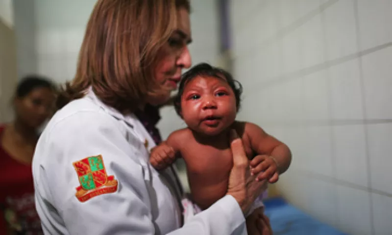 El virus se ha relacionado con un trastorno neurológico de nacimiento llamado microcefalia. (Foto: Getty Images )