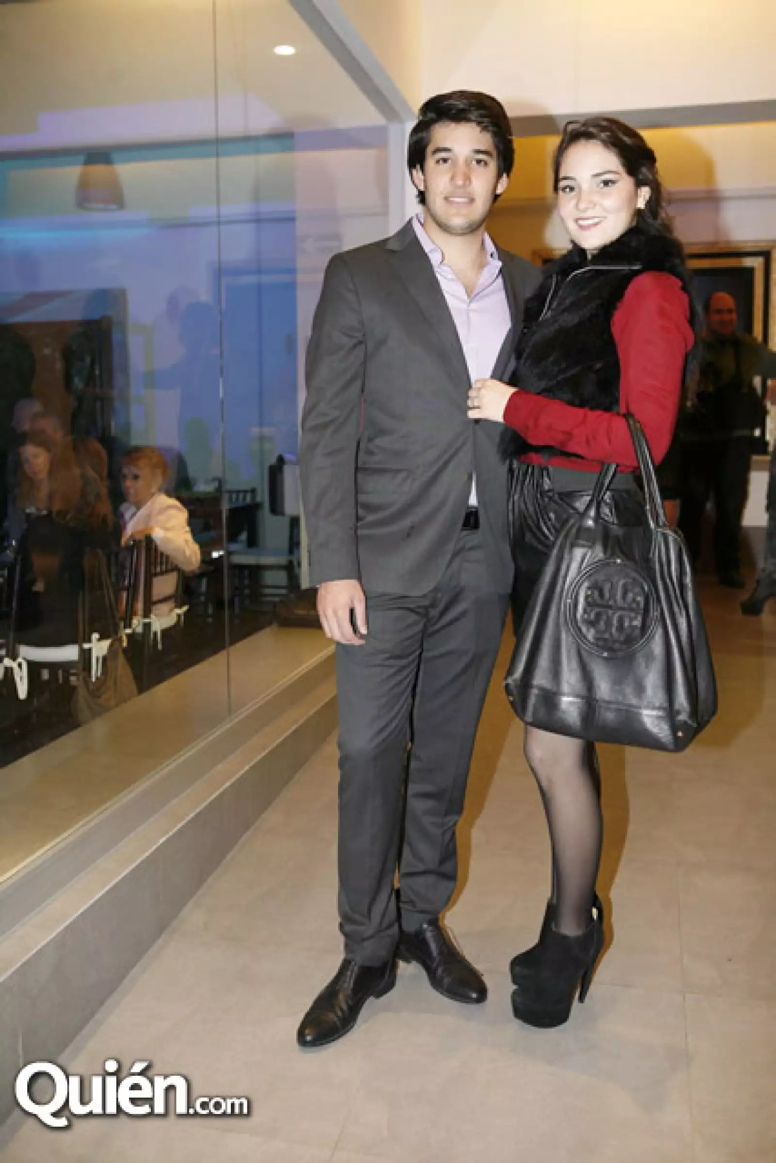 Ángel Junqueira,Alexandra González