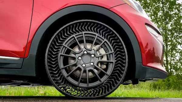 Llanta Uptis Michelin