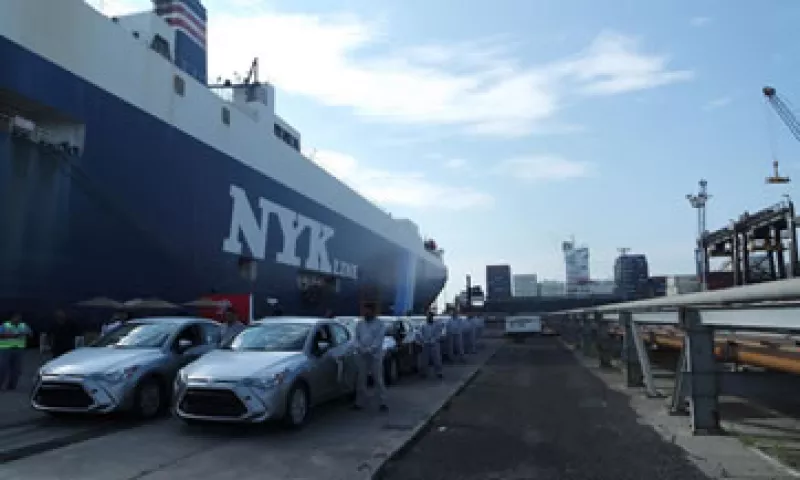 En el corto plazo la capacidad de los puertos será insuficiente para exportar la producción de las automotrices con plantas en México. (Foto: Ivet Rodríguez )