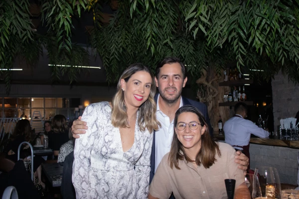 55 Daniela Saenz, Victor Setien y Alejandra Río.jpg