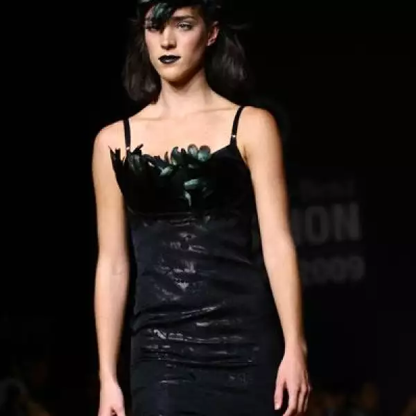 MF Pasarela Cesar Arellanes