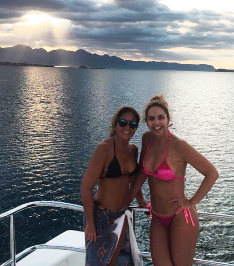 Lucero disfrutó de unas vacaciones en Baja California con sus amigos.