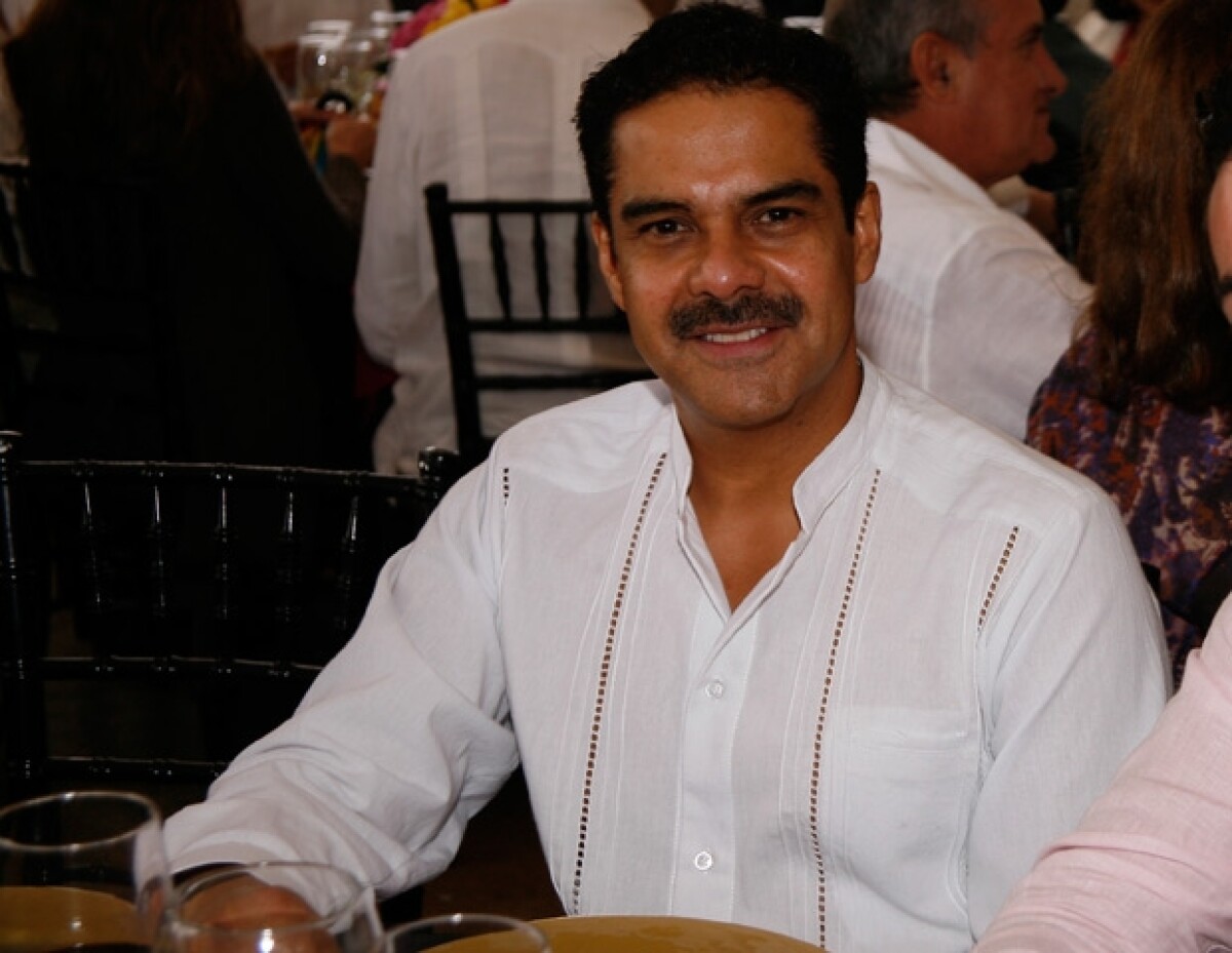 Javier Alatorre es un periodista de