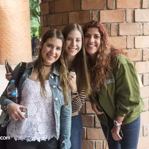 Denisse Sutton, Aline Jalak y Ruth Kassin