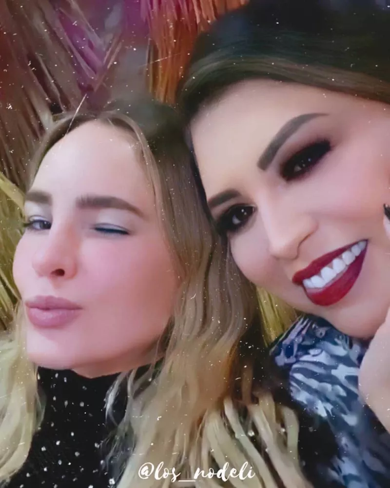 Belinda y Cristy Nodal
