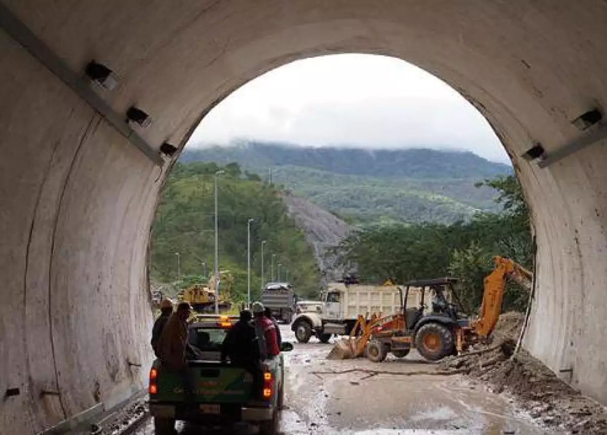 Carretera Acapulco-M�xico Km 300