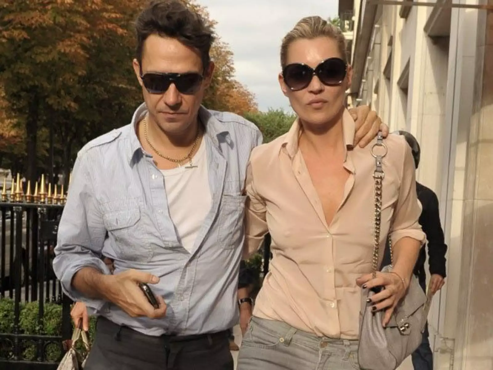 Kate Moss y su prometido Jamie Hince saben de moda y se nota a cada paso.