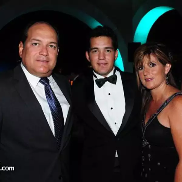 Alberto Ángel,Jorge Alberto Ángel,Aurora Ángel