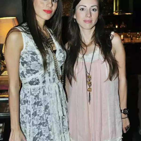 Pasarela a Beneficio de la Cruz Rosa