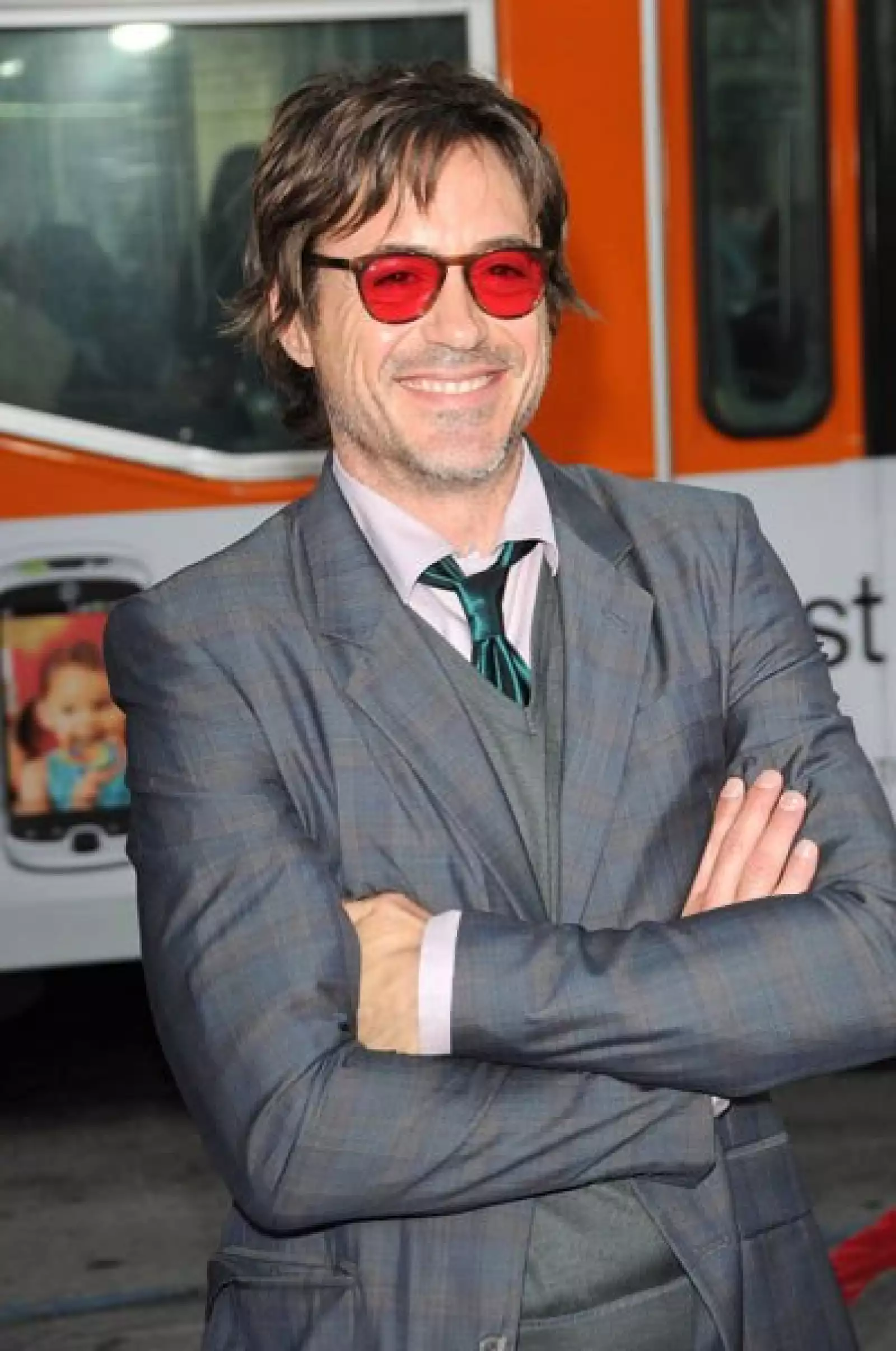 Robert Downey Jr. se colocó en la séptima posición con 22 millones de dólares, dinero que recaudó con sus cintas “Iron Man” y “Sherlock Holmes”.