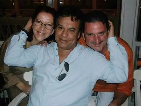 Juan Gabriel conocía a los padres de Jas, así lo publicó el cantante español en sus redes sociales.