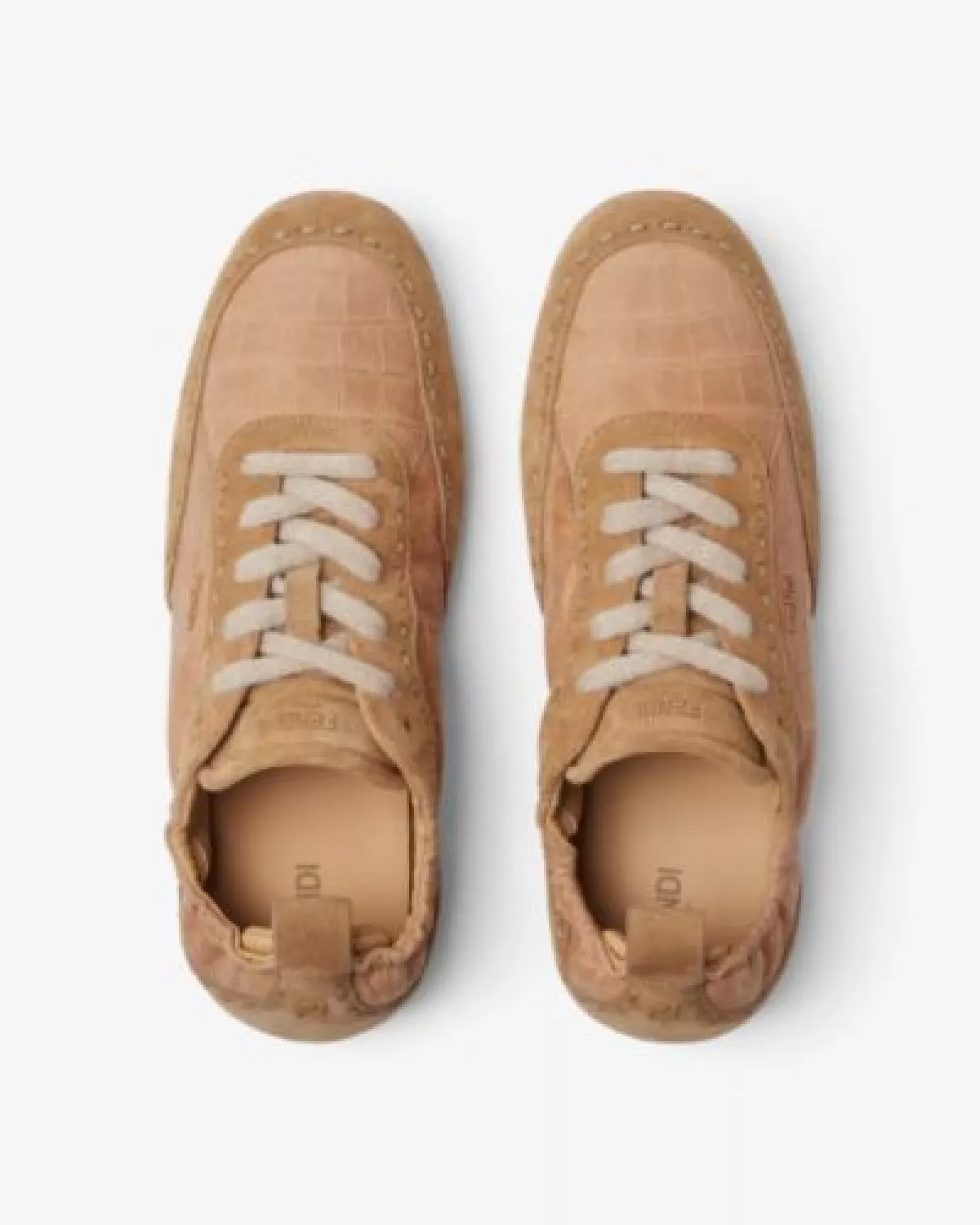 sneakers ante.jpg