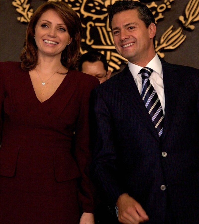 Angélica Rivera acostumbra usar mucho el color rojo en sus outfits.