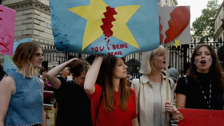 Los jóvenes ingleses manifestaron su rechazo a la decisión tomada en las boletas.