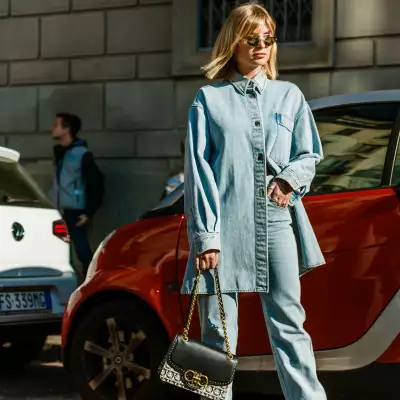 denim claro mezclilla clara deslavada  gen z tendencia