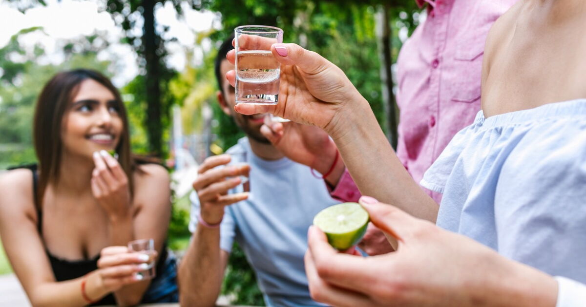 TEQUILERAS EN APUROS: JÓVENES DEJAN EL ALCOHOL