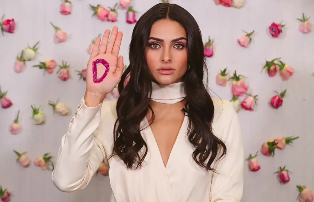 renata notni-loreal-standup.jpg