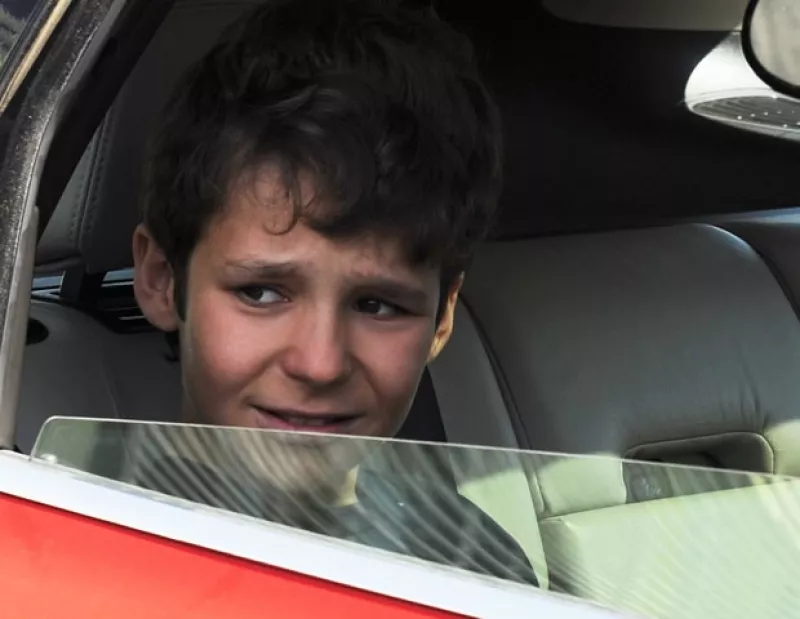 El mayor de los nietos de los Reyes de España, Froilán, ha sido un dolor de cabeza para sus padres y para la familia. Entérate de sus rebeldías adolescentes.