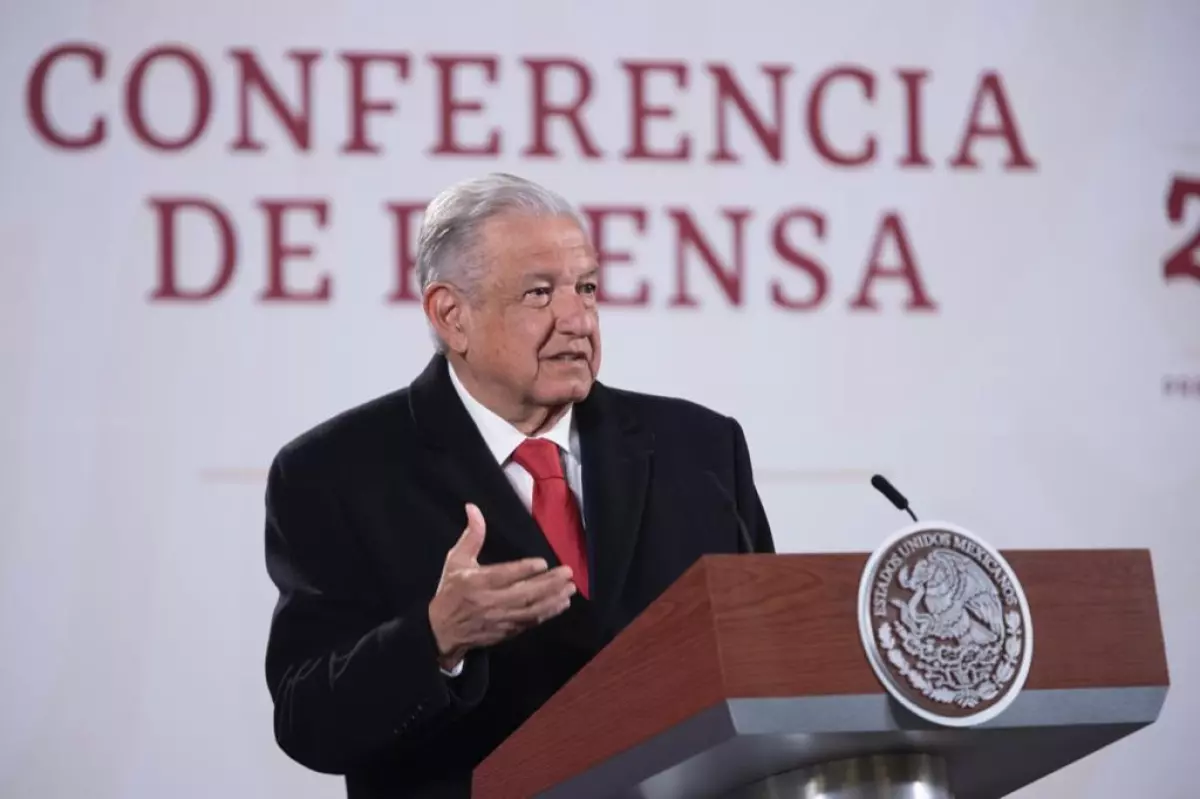 Amlo en mañanera defiende sus datos sobre Loret de Mola