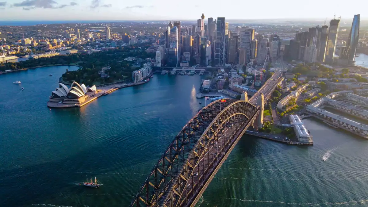 Foto de una vista aérea de la ciudad de Sydney por la tarde.