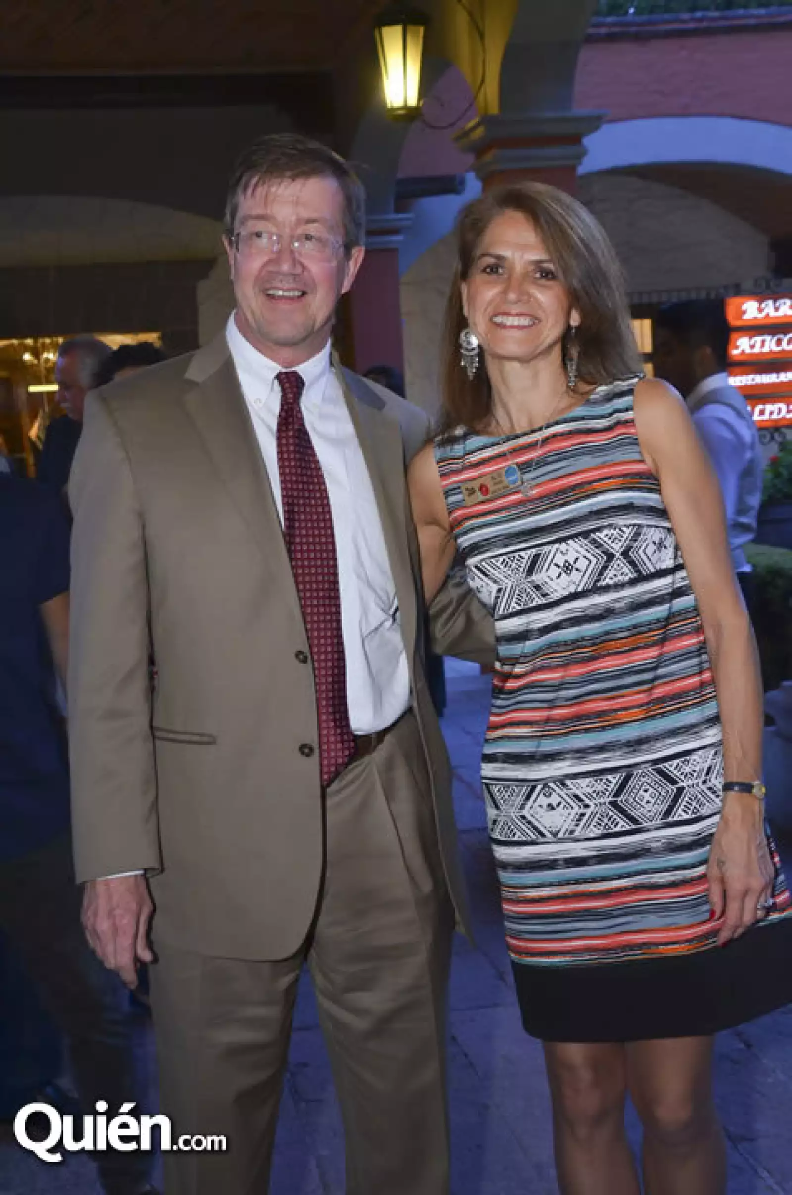 Joseph Woodard y Alice Rojas