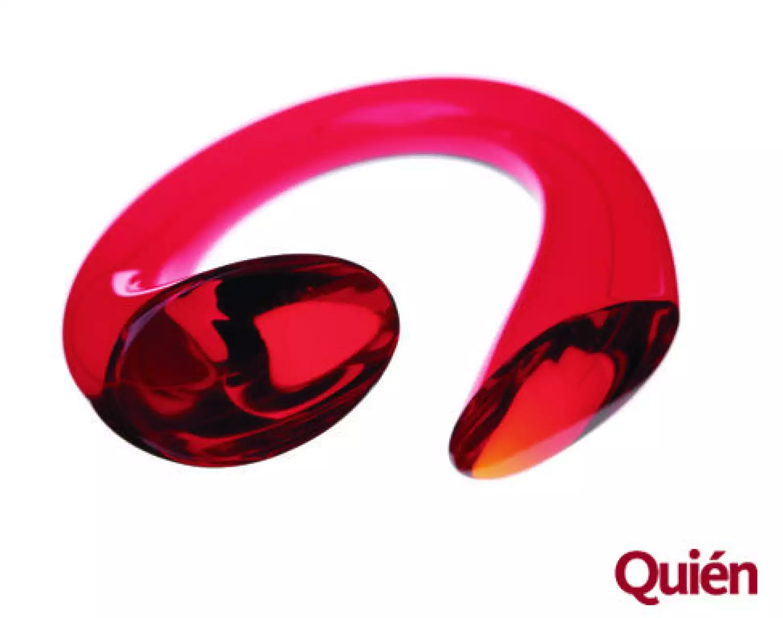 Joyería. Anillos de cristal verde, balnco y rojo con textura. De Orfeo Quagliata