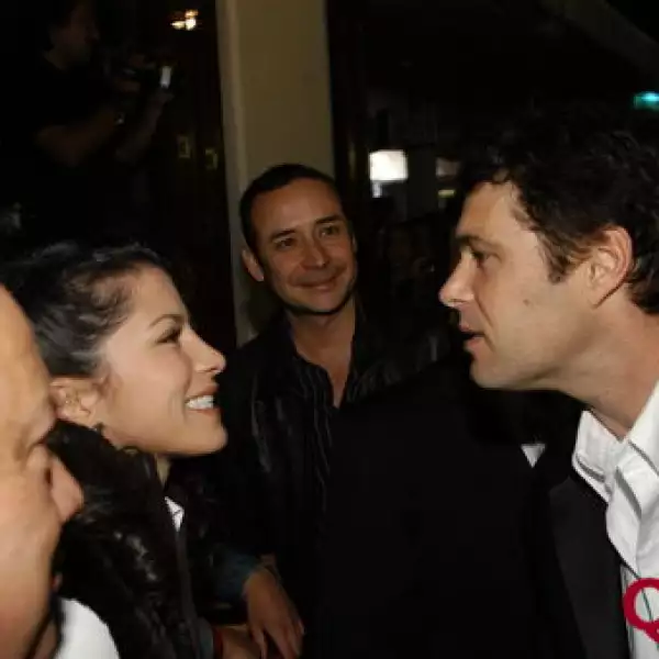 Alessandra, Carlos Bernard