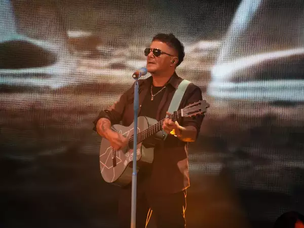Alejandro Sanz da el segundo concierto de su gira ¿Y ahora qué? en el Auditorio GNP Seguros de Puebla