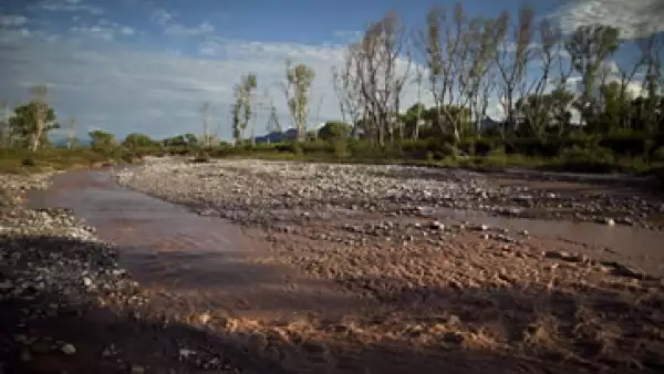 Derrame R�o Sonora