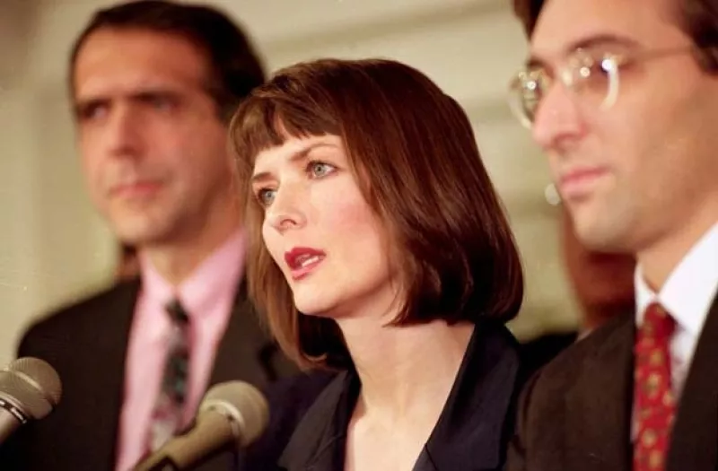 Laurie Bembenek murió el sábado en un hospicio de Portland por una insuficiencia hepática.