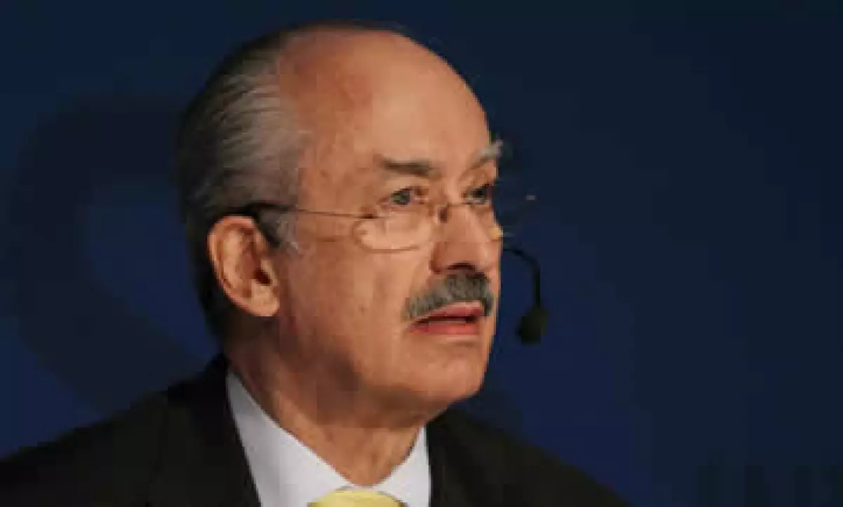 Gil Díaz apunta que Telefónica México presentará comentarios a la iniciativa durante su discusión en foros parlamentarios. (Foto: Notimex)