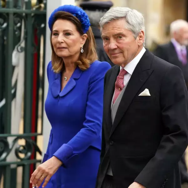 Michael Middleton y Carol Middleton en la coronación del rey Carlos III
