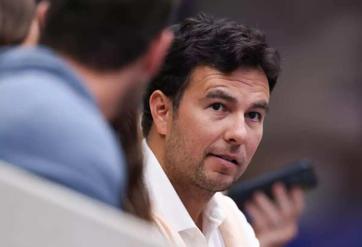 Checo defiende a Norris tras abucheos en el podio: “Debemos tener respeto”