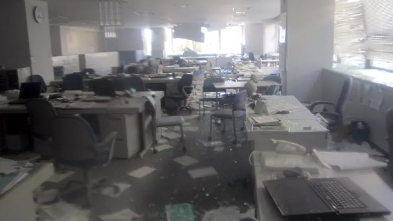 oficina destruida de la planta fukishima daiichi