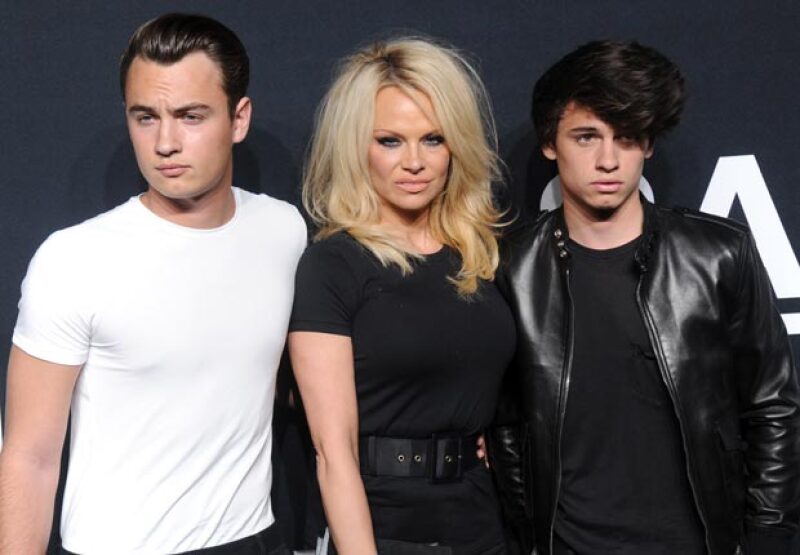 Las leather jackets fueron la pieza protagonista del desfile de Saint Laurent.