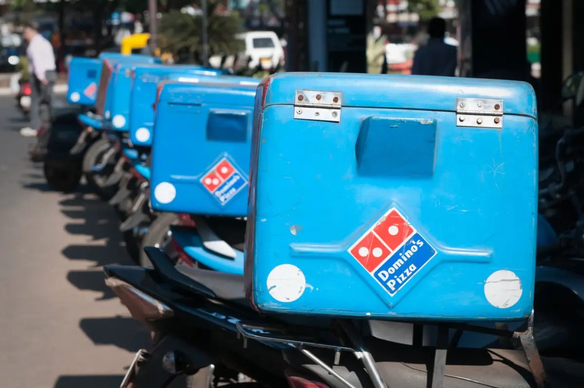 dominos-pizza-renuncia-a-italia