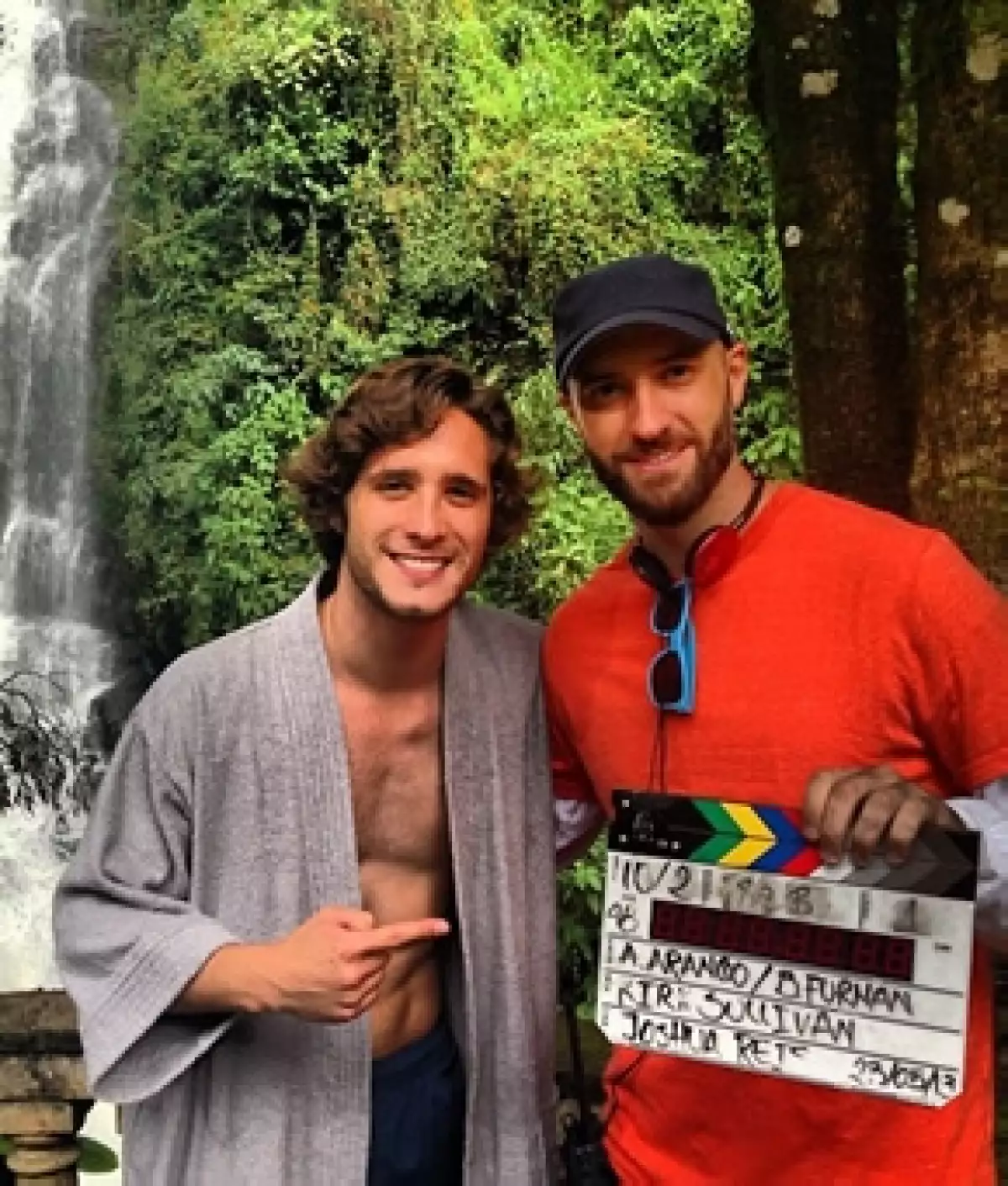 El joven mexicano filma “The Dead Men”, su segundo largometraje donde actuará junto a Jackson Rathbone de la cinta “Crepúsculo”.