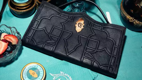 dellaluna caviar kaspia bolsa