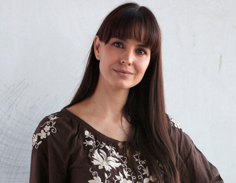 Alejandra Barros indicó que la maternidad cambió su vida en todos los sentidos, más aún que convive con los hijos de su pareja, Gustavo Loza.
