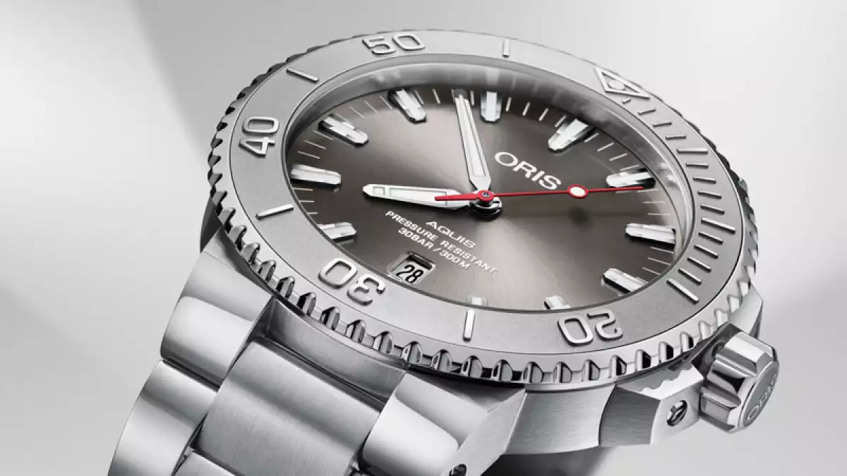Oris Aquis Date Relief