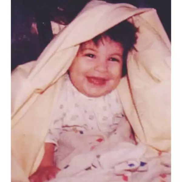 Ana Brenda Contreras de bebé.