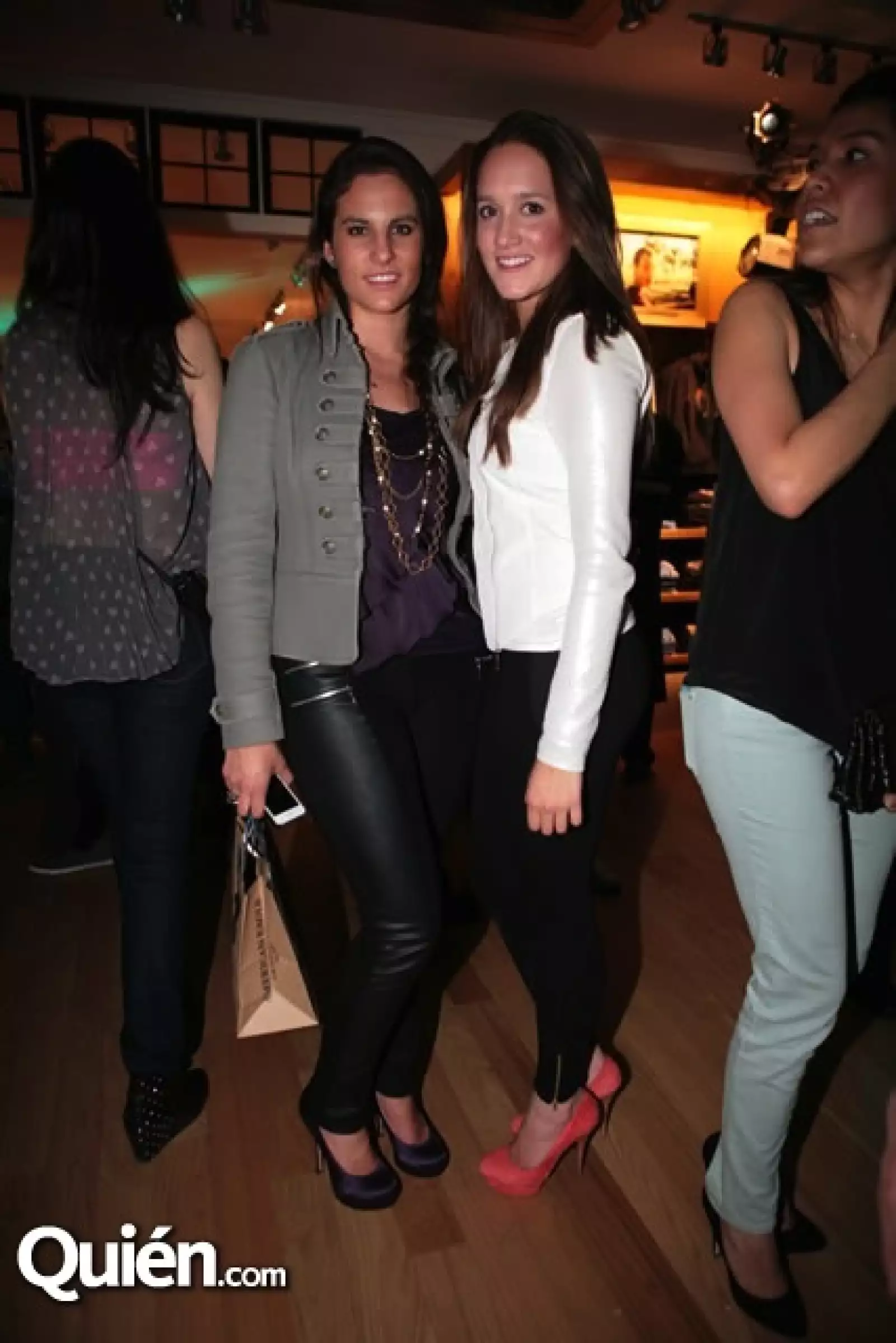 Alexa Zúñiga y Daniela Álvarez