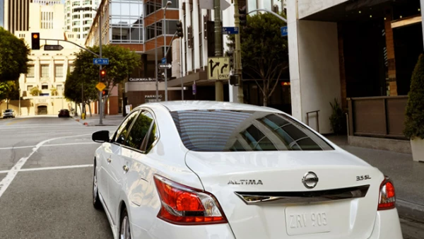 Un lote de 2,179 unidades de Altima podrían ser evaluados en México.