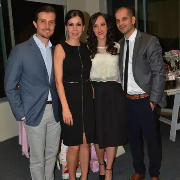 Padrinos, Juan Domingo Leaño y Ana Laura Pastor, con los papás,Ana Paula Aranda e Iván Gutiérrez con Paula Gutiérrez Aranda