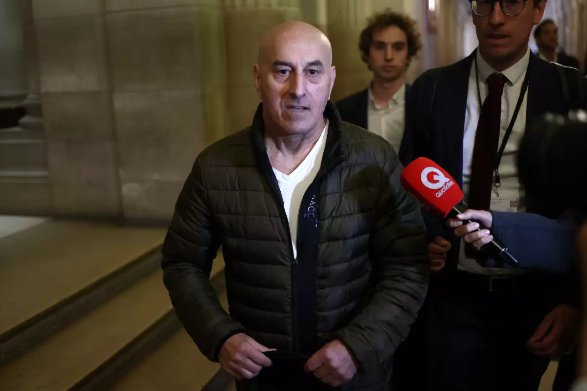 Kim Kardashian Jewellery Heist Thieves On Trial