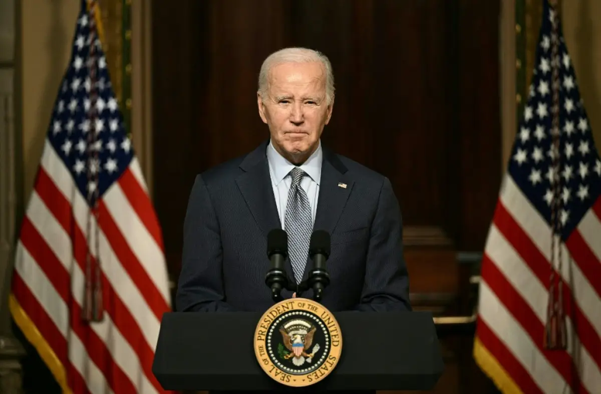 El presidente de los Estados Unidos, Joe Biden, habla en una mesa redonda con líderes de la comunidad judía en la Sala del Tratado Indio de la Casa Blanca el 11 de octubre de 2023.