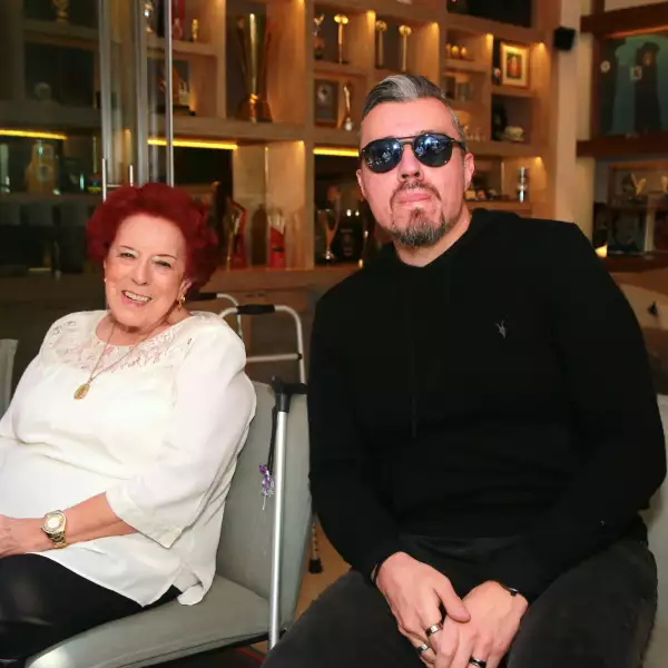 COMIDA CUMPLEAÑOS MEMO OCHOA